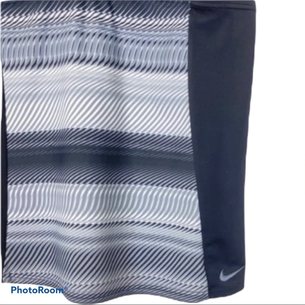 NIKE Sports Bra Tank Top Y Straps Removable Cups Black Gray Size Medium